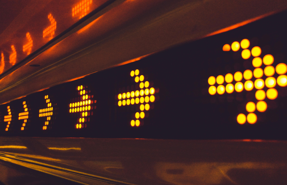 Arrows pointing right