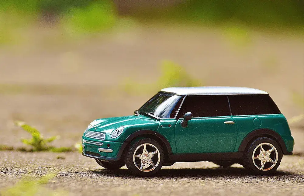 Loyalty in the Automotive Industry - What Car Brands Can Learn from Tech Giants